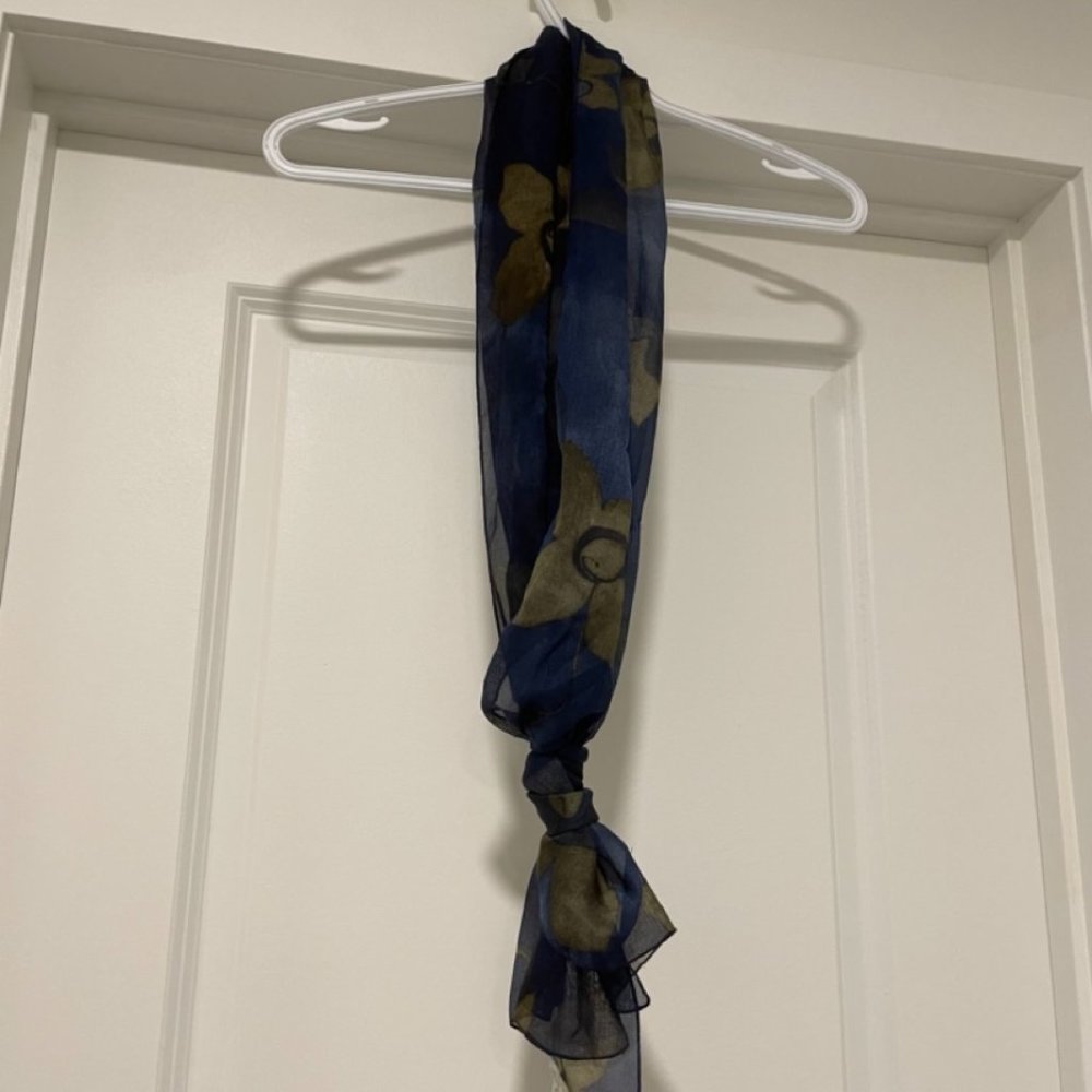 Vintage - Blue scarf with flowers - Made in Italy